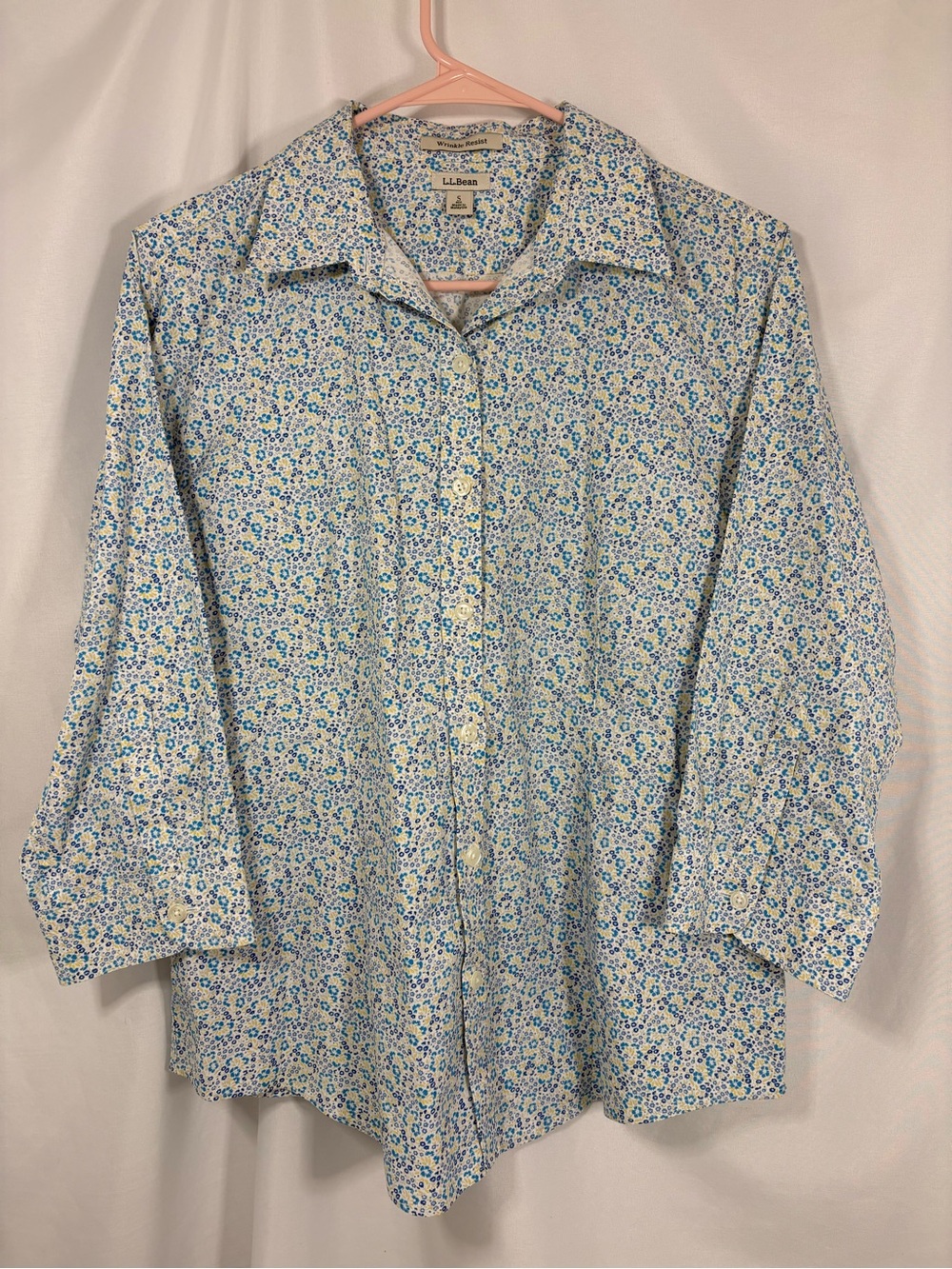 L.L. Bean Light Blue Floral Button-Front Shirt 3/4 Sleeve Wrinkle Resist Size S